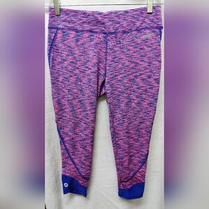 AVIA Capri-Length Leggings, Size Medium